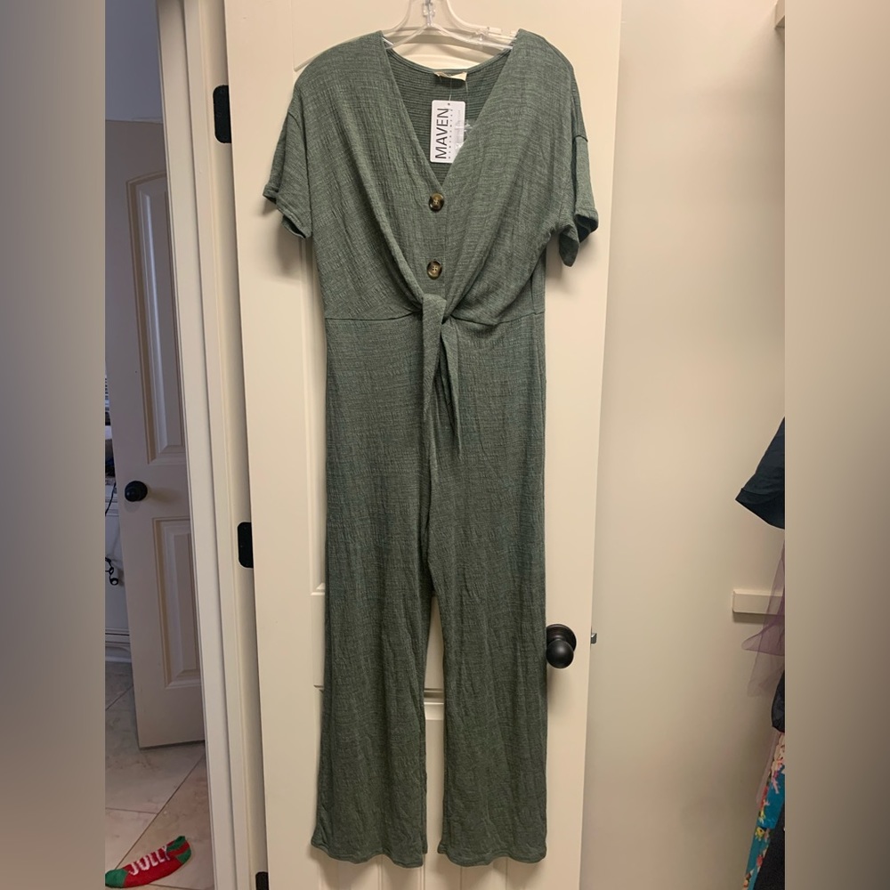 NWT Green Ankle Jumpsuit